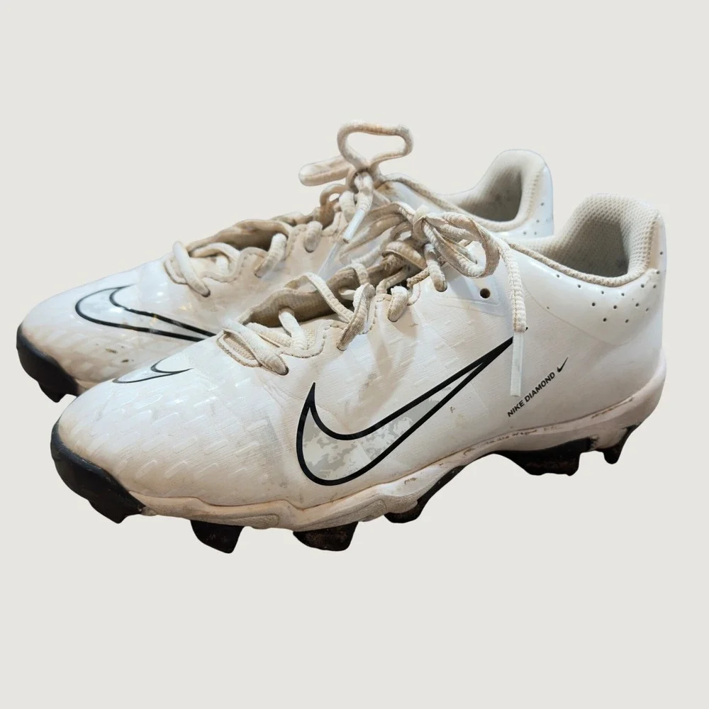 1408 | Nike Hyperdiamond 4 Keystone Softball Cleats White Black Kids 1.5Y